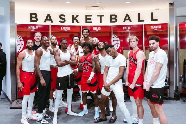 NBA常规赛赛程吃紧，门兴格拉德巴赫集结日更衣室发声，震撼外界，控场能力受关注的简单介绍-英雄联盟